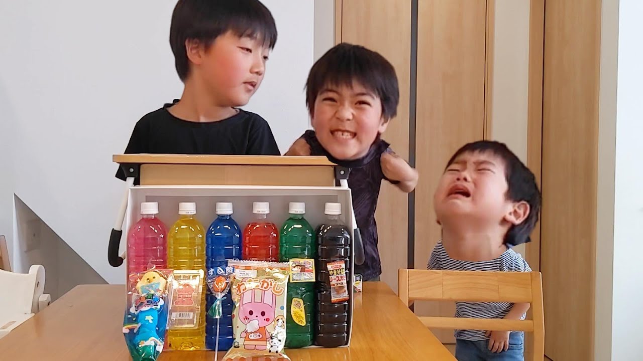 色当てゲームをやったけどズルしたり泣いたり怒ったりグダグダ三兄弟　景品はお菓子　＃1913