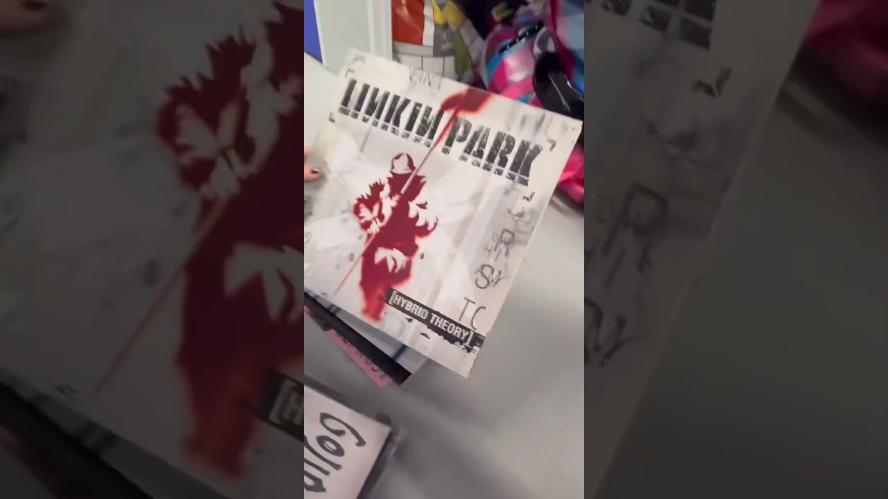 We find limited edition vinyl records in abandoned storage unit 