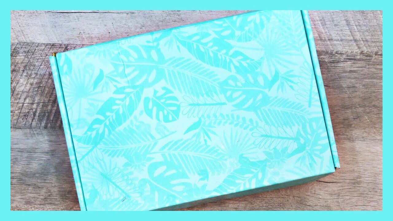 Erin Condren Seasonal Surprise Box | Summer 2019