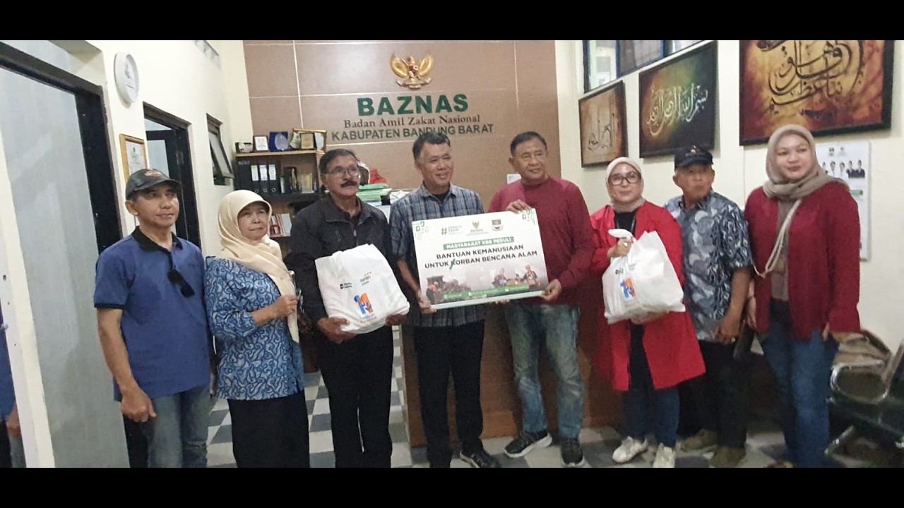 Melalui Baznas KBB, Bank Mantap dan KMI Salurkan Bantuan Kemanusiaan untuk Korban Longsor Cisarua