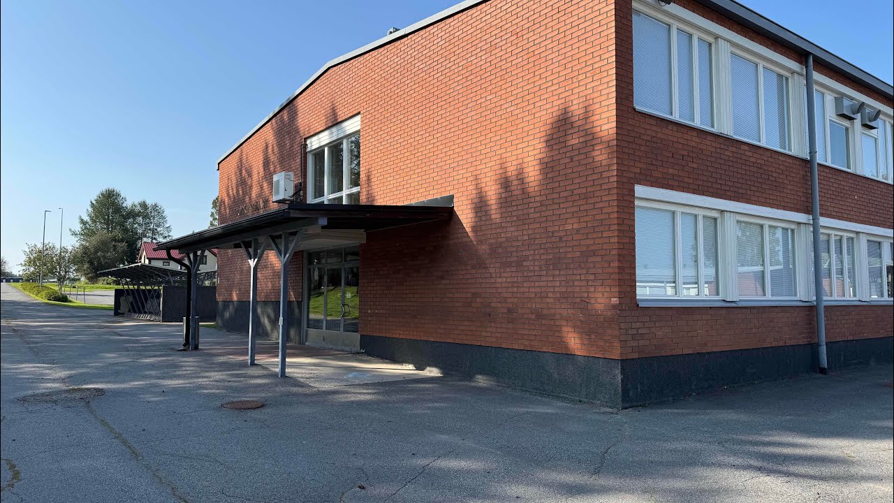 Entisen Töysän Kunnan Yläaste - Kuvattu 2024 Syksy - @takapihanpoika