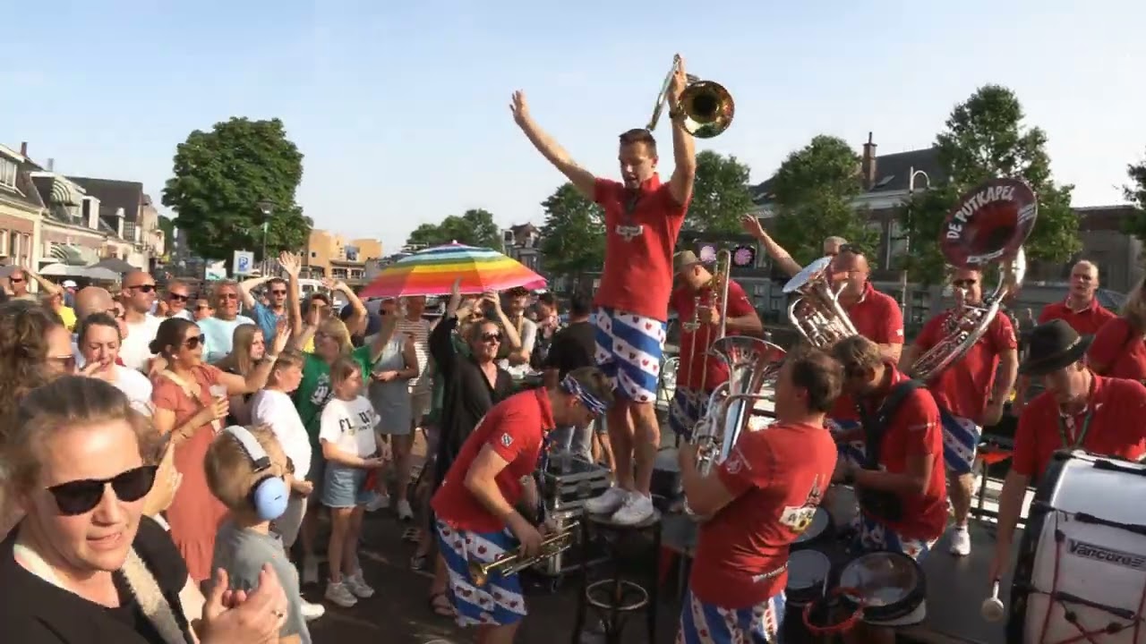 De Putkapel 30 jaar Set 2 van 3 Cafe 't Ouwe Vat Sneek 16 juni 2023