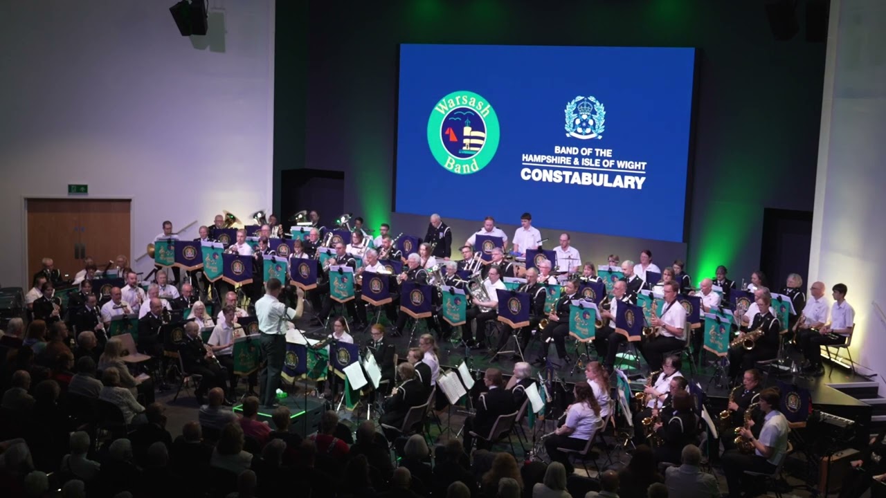 Flight of the Piasa - Band of the Hampshire & IOW Constabulary and the Warsash Band
