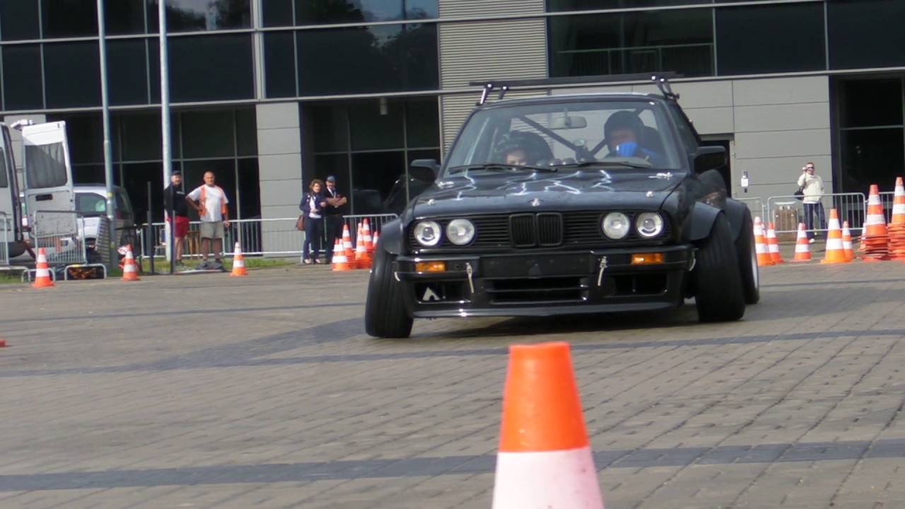Drift BMW E30 4.0 V8 286HP Piotr Stańczak Agar Power Atlas Arena 69 Polizeisternfahrt