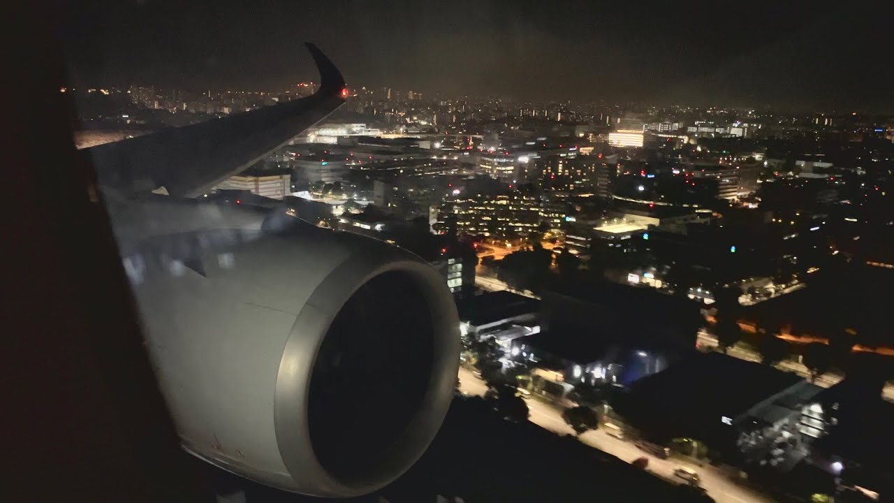 Singapore Airlines Airbus A350-900 Night Landing at Singapore Changi | SGN-SIN