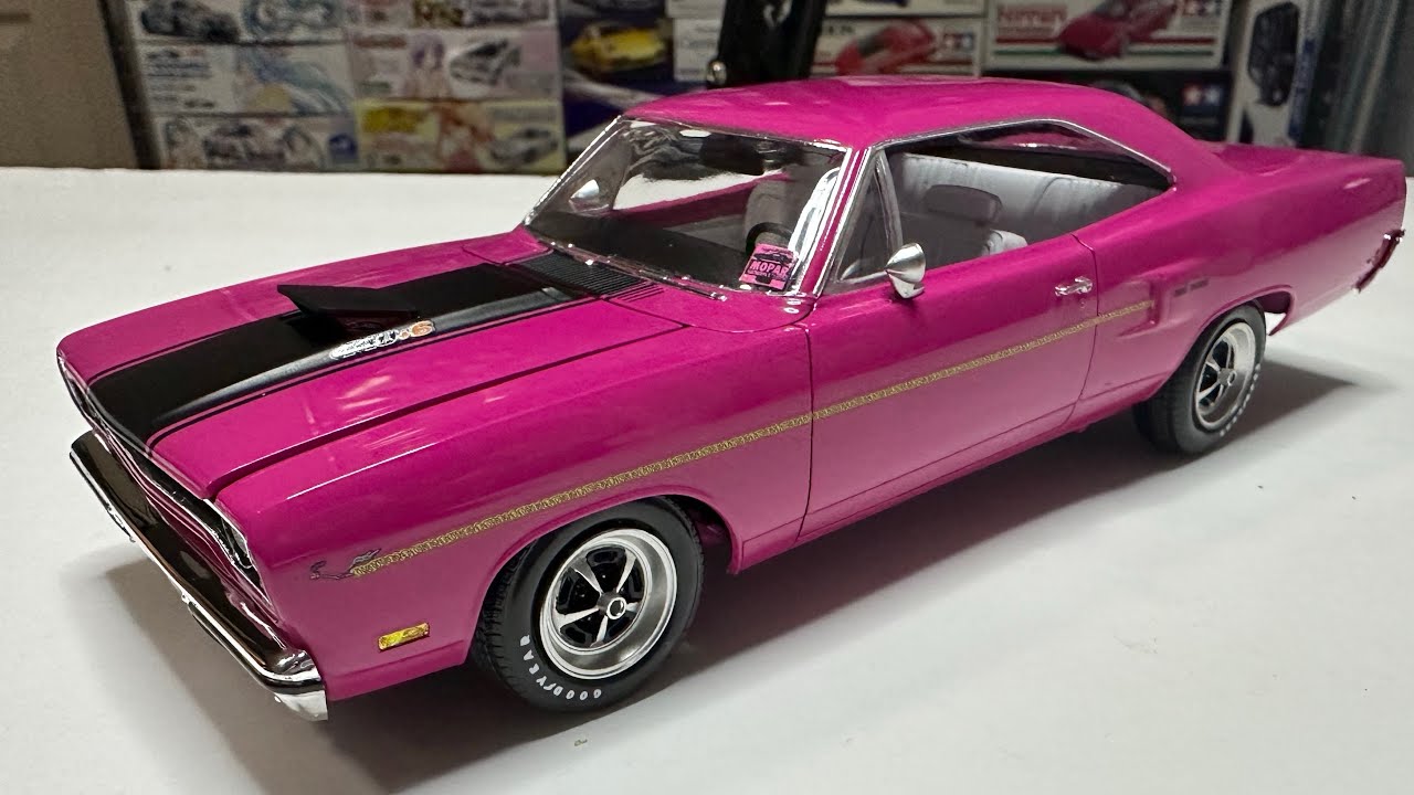 Building a perfect 1970 Roadrunner Revell 1/24 scale Final Assembly #USACC