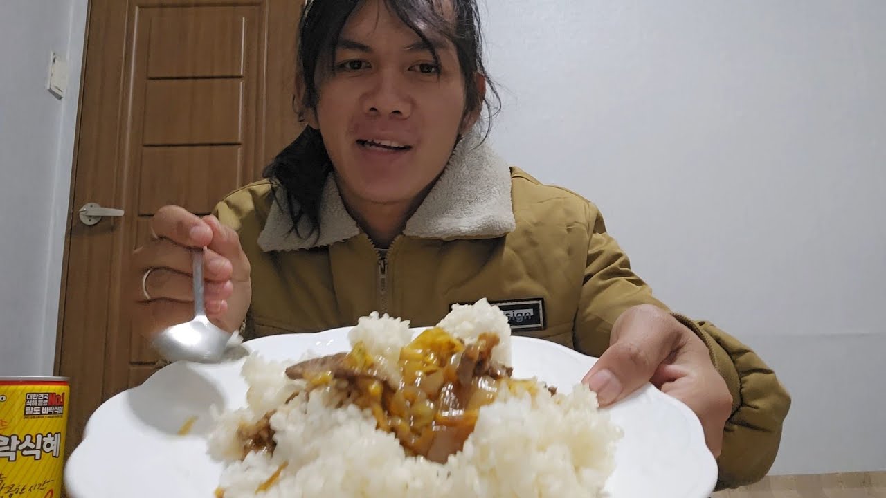 อาหารแลงสาวเอื้อย...ผัดเองกินเองแซ่บๆจร้า😋😋