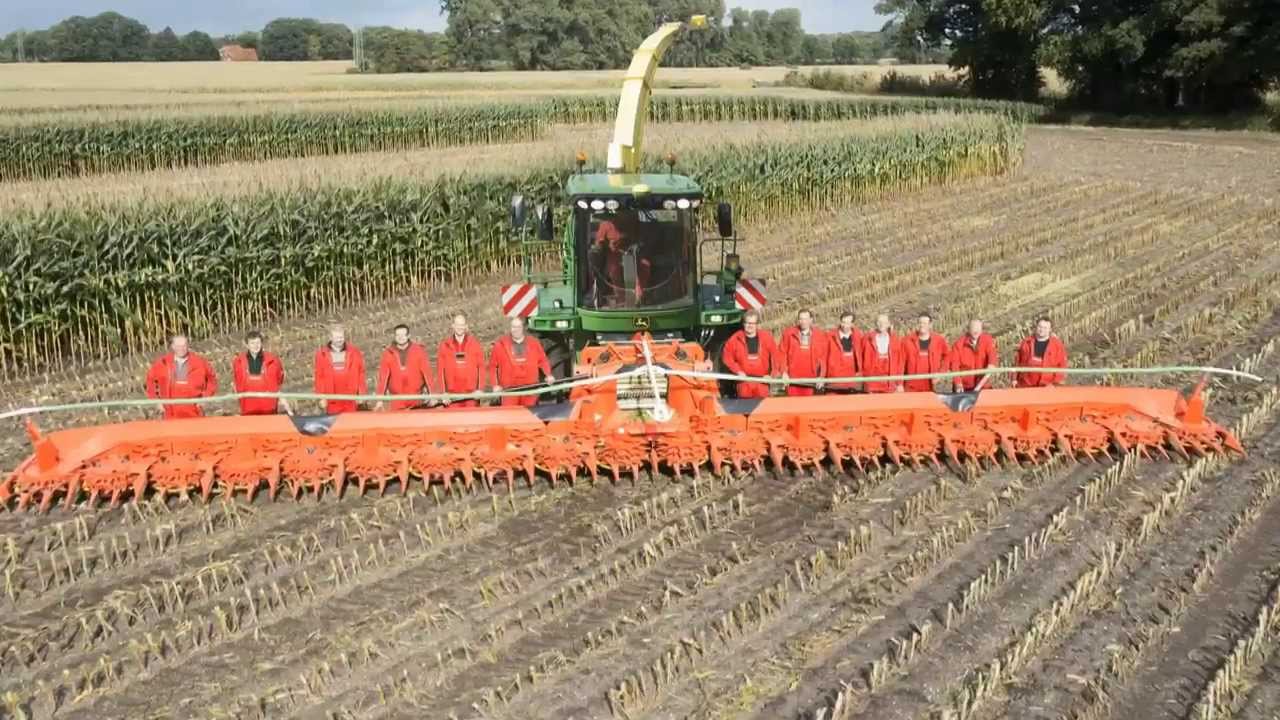 Chopping 20 rows of corn with Kemper