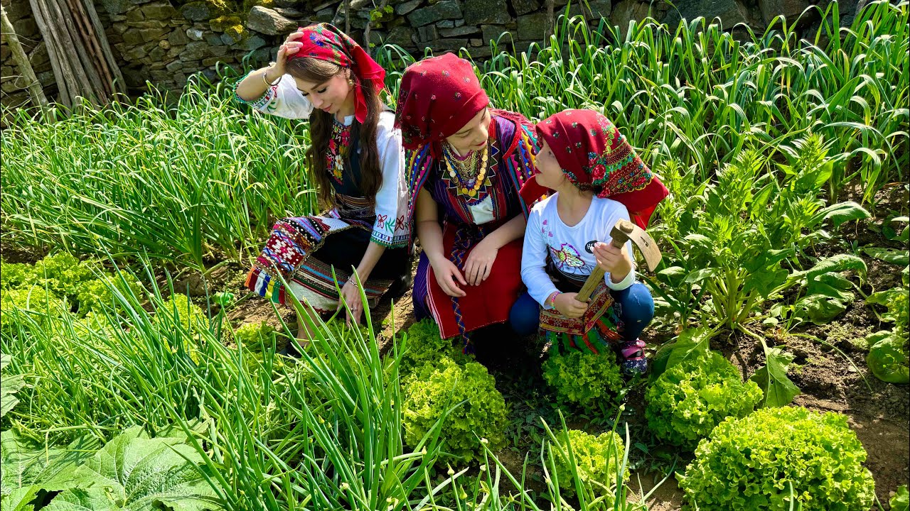 Village Life on a Bulgarian Mountain Farm | Живот На Село!