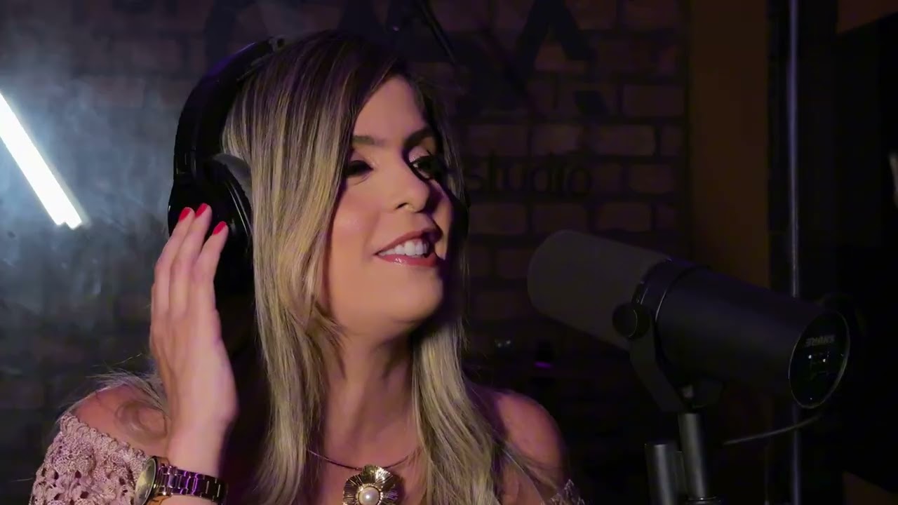 Nandah Costa - REIVENTAR
