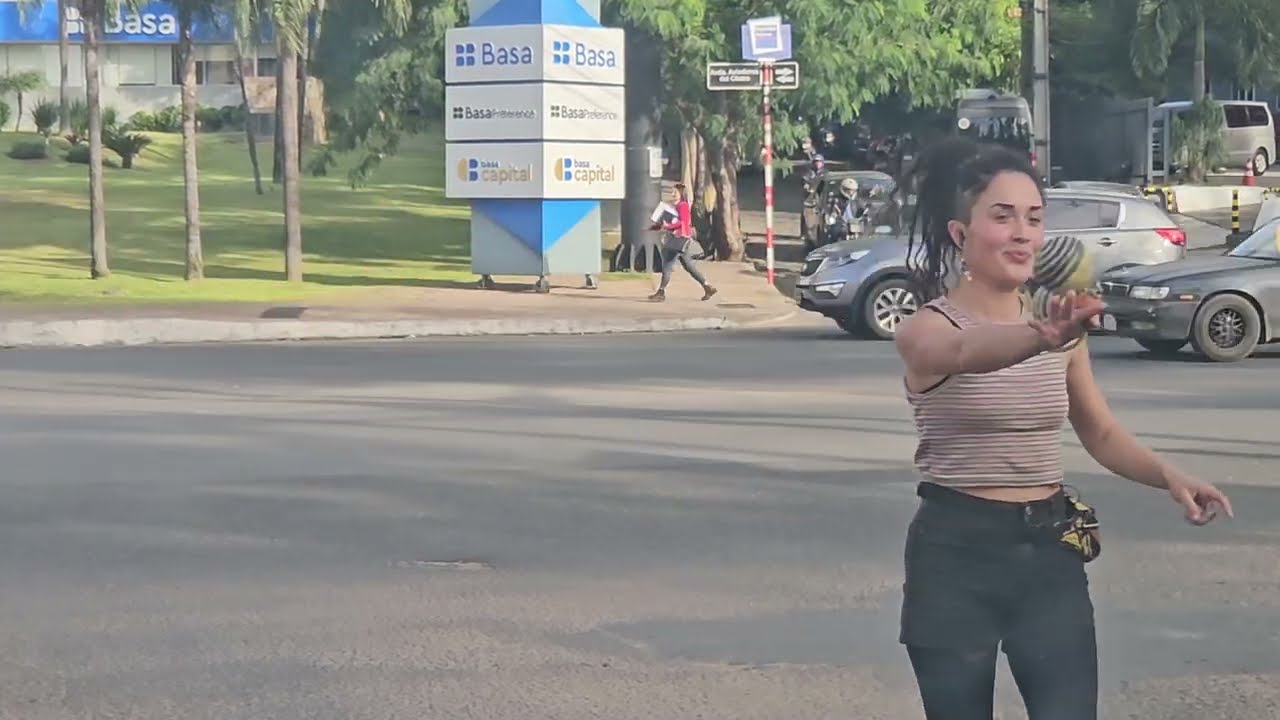Recorriendo las calles de Asunción del Paraguay