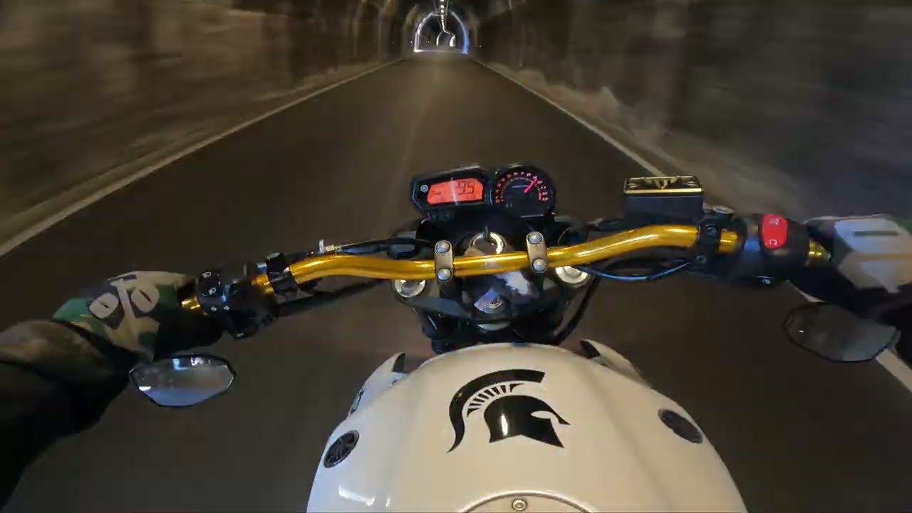 Pure Sound of Yamaha XJ6 / Italy forest ride 4K RAW Short version