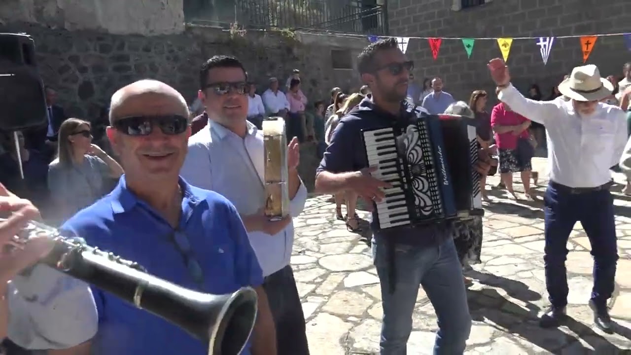 ΔΙΣΤΡΑΤΟ ΙΩΑΝΝΙΝΩΝ, ΣΤΑ ΣΚΕΤΑ ΣΕ ΓΛΕΝΤΙ, ΓΙΑΝΝΗΣ ΖΙΑΚΟΣ ΚΛΑΡΙΝΟ, ΓΙΩΡΓΟΣ ΚΑΚΟΣ, ΜΠΑΙΝΩ ΜΕΣ Τ ΑΜΠΕΛΙ