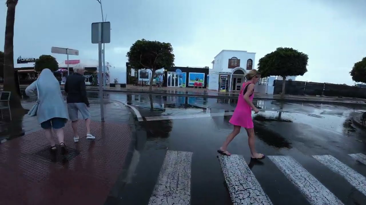 🌧 RAINY AFTERNOON WALK PUERTODELCARMENLANZAROTE  🌧🌧🌧