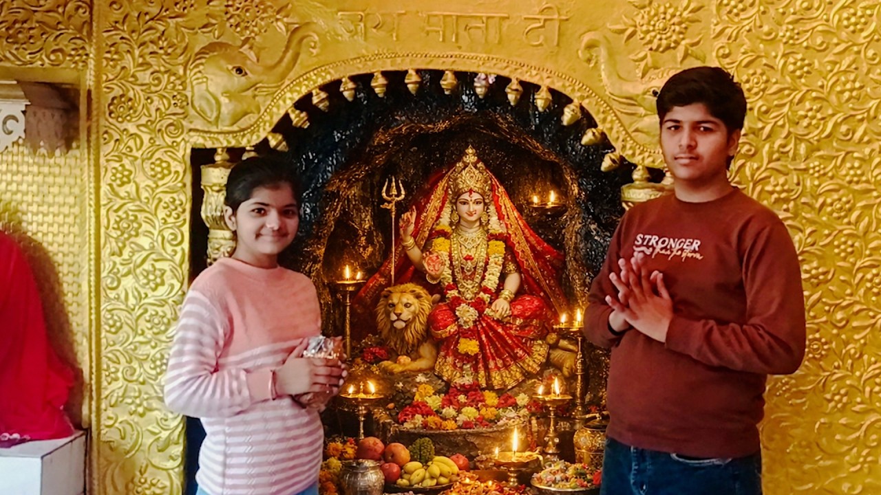 Vaishno Devi Aagye...Amritsar Wale Temple