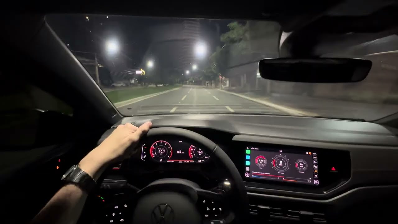 POV Noturno dirigindo Nivus GTS