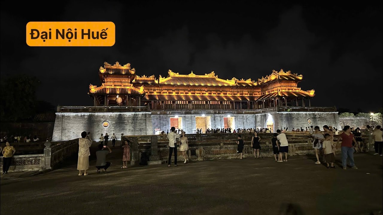 Buổi Tối Dạo Mát Ở Đại Nội Kinh Thành Huế.