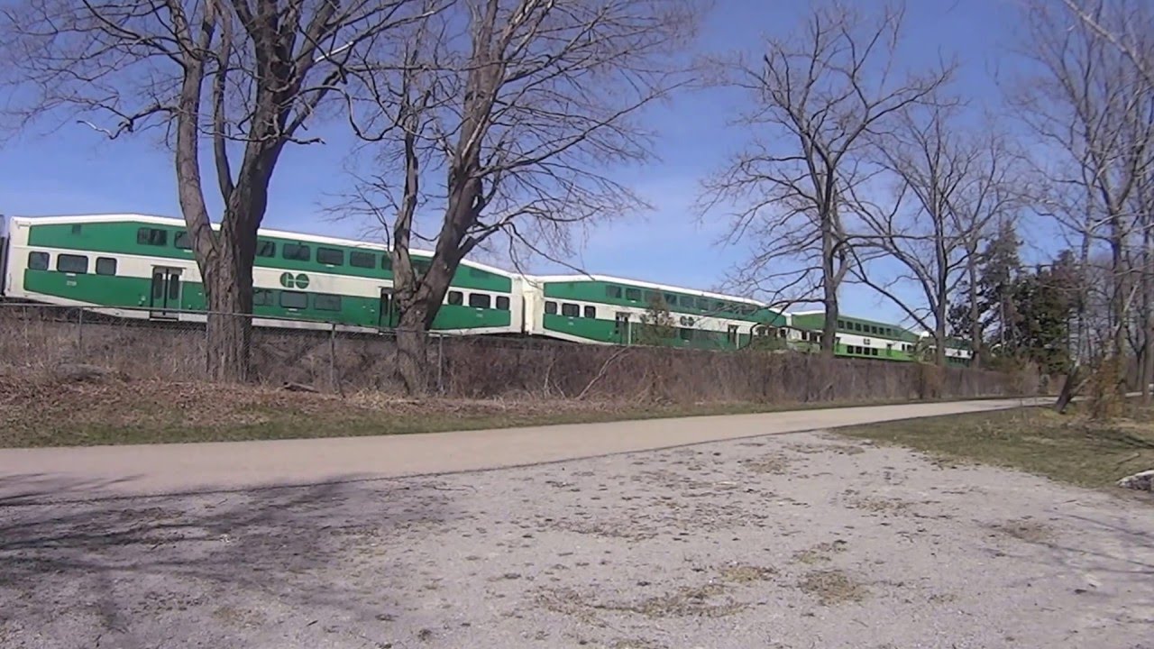 Rouge Hill: GO Transit and VIA Rail