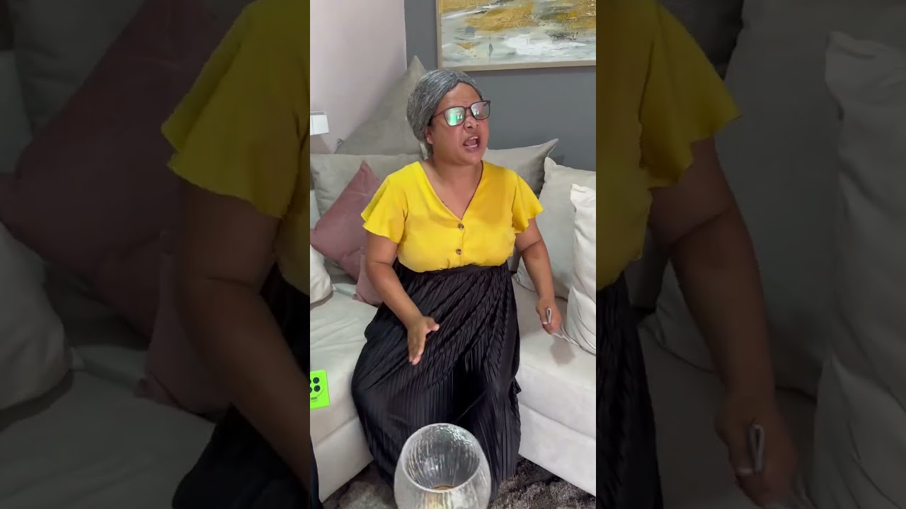 Lorena tiene mala costumbre y su mamá le da una lección🥶  