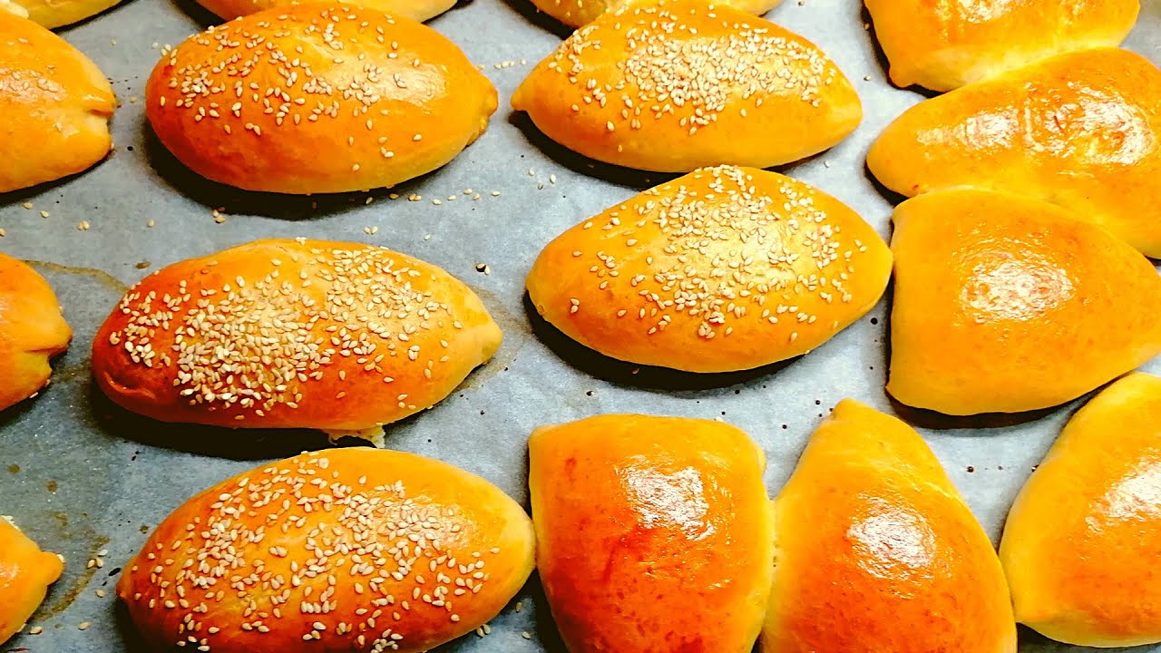 Πιροσκί φούρνου / Με μανιτάρια και με τυρί / Η συνταγή στην περιγραφή 👇👇👇 / Απλο και εύκολο φαγάκι 😋