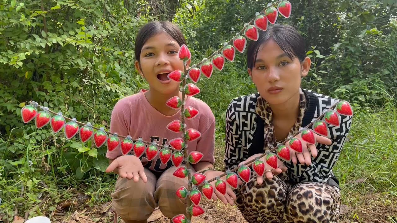 Part 37 Survival Skills SMART Ideas and USEFUL in Forest With Single Mom  Jungle Life