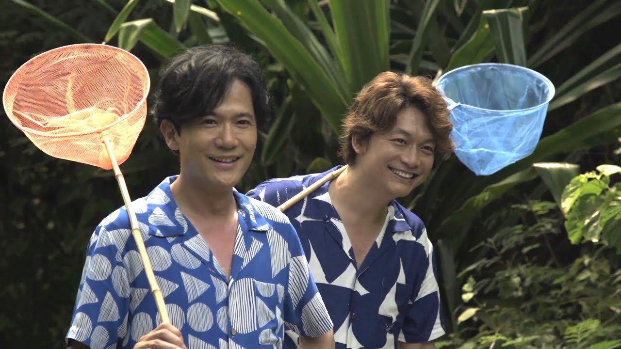 稲垣吾郎、香取慎吾のイタズラに悲鳴　仲良く夏を満喫　サントリー オールフリーCM『氷入れちゃえ』篇＆メイキング