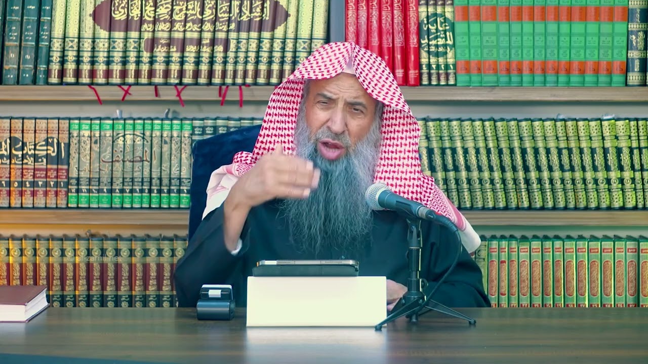 ما حكم المعاملة الحسنة للكافر الذي يظهر الاحترام والود للمسلم؟