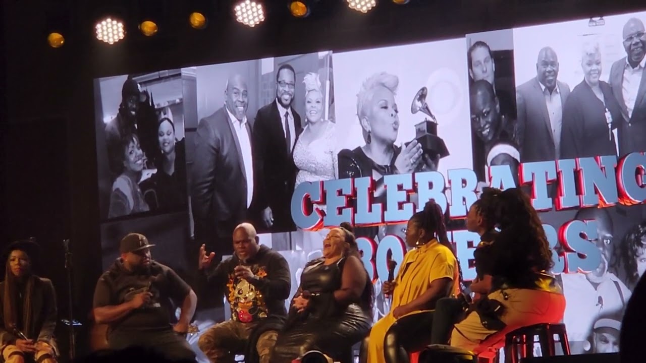 Tamela & David Mann with Family- Flashback songs