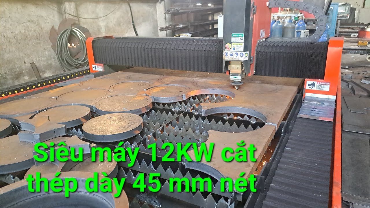 Máy 12000w cắt thép 45 mm. #12000w #raytools #cypcut  #6000w 