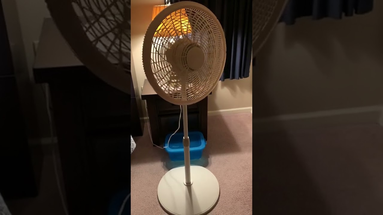 2003 Lasko elegance and performance 18” cyclone pedestal fan ￼