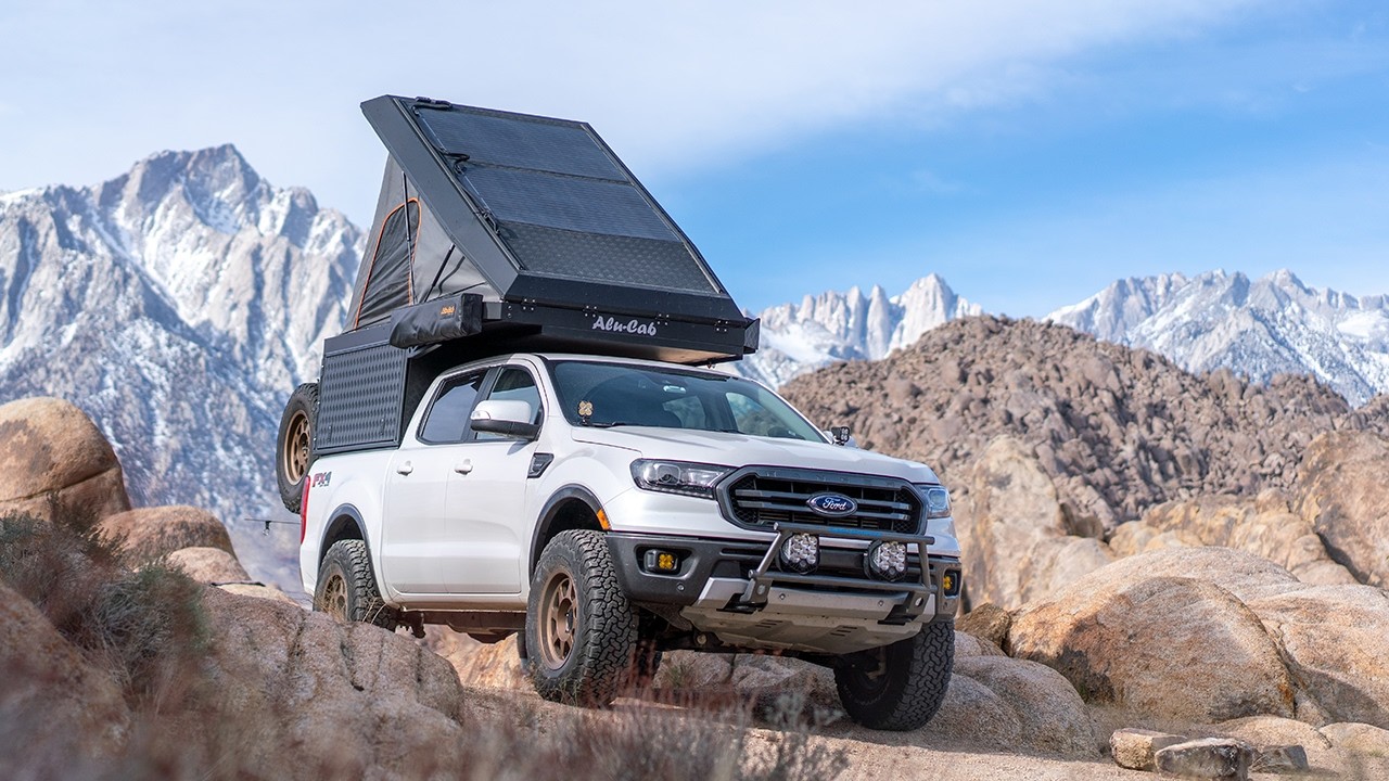 Кемпер Alu-Cab с навесом, модифицированный и подготовленный под Ford Ranger.