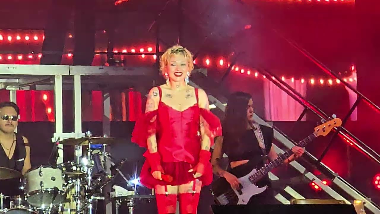 Mon Laferte - Tormento (Lollapalooza Chile 2025)