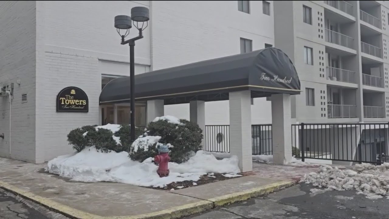 Connecticut lawmakers tour troubled apartment complex in Rocky Hill