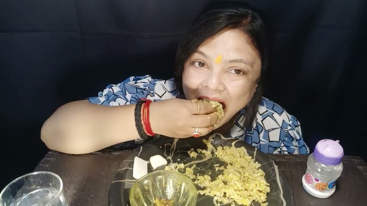 Aalu baingan ki sabji with rice and chapati 
