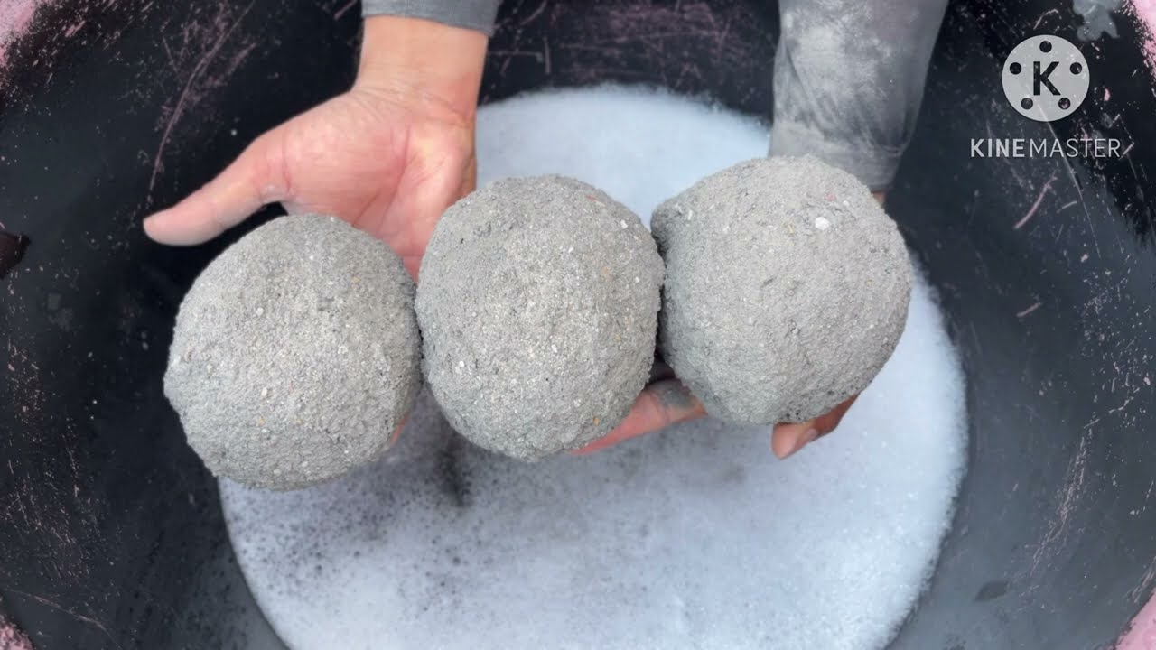 Ball 🥎 big chunks water crumbling #sandcement