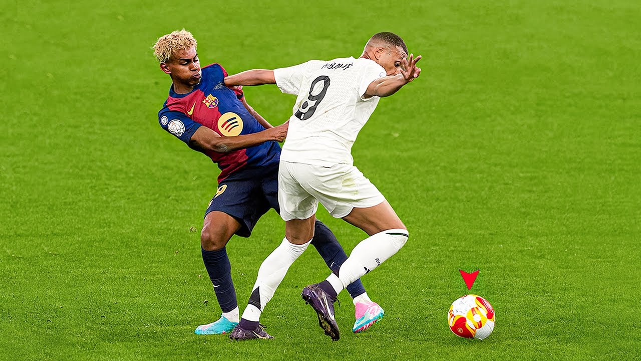 Craziest ''1 in a Trillion Moments'' in Football