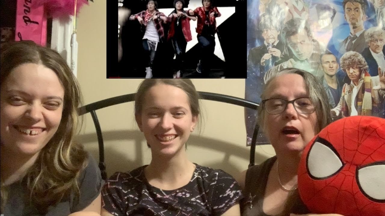 SHINee (REPLAY) MV and LIVE Reaction | An incredible debut song!