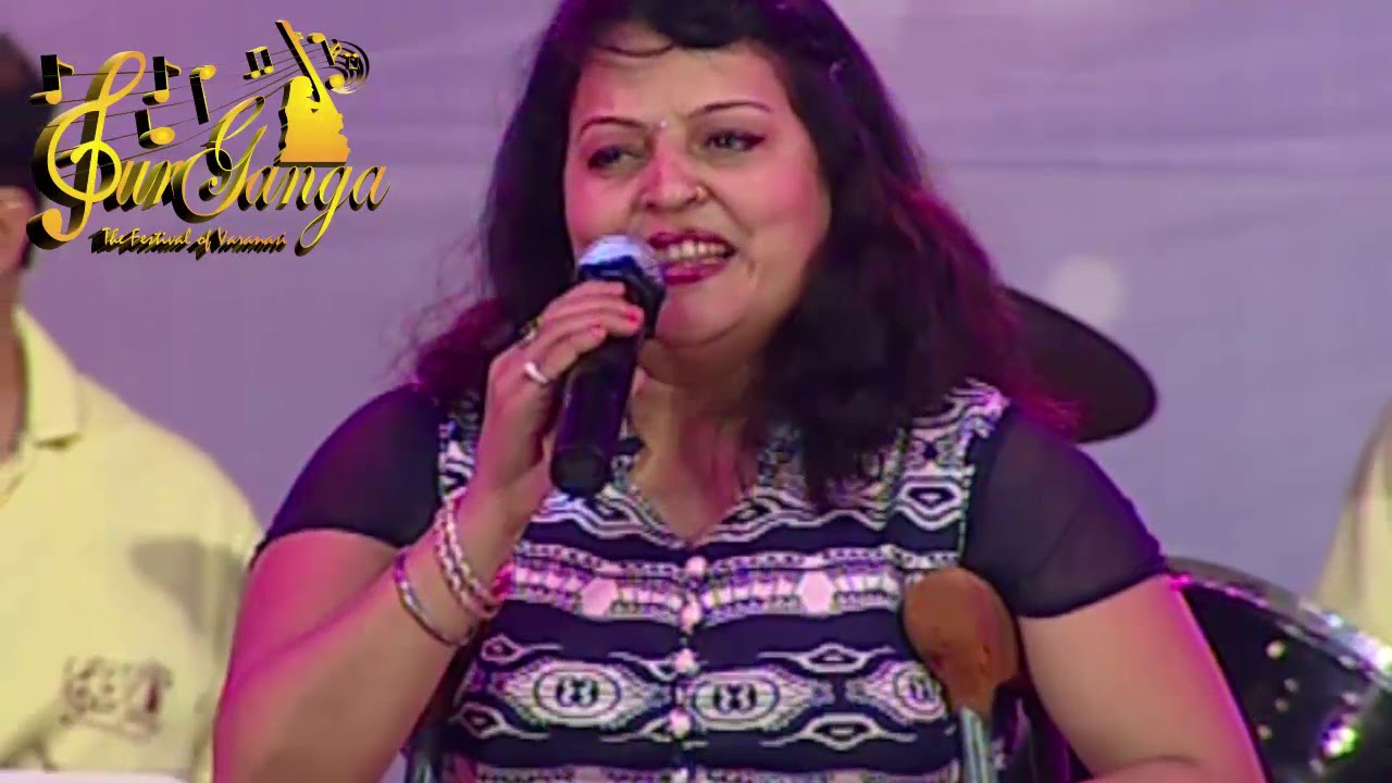 Jane Kyon Log Mohabbat Kiya Karte Hai | Usha Gupta | Surganga Mahotsav Varanasi | Live Show
