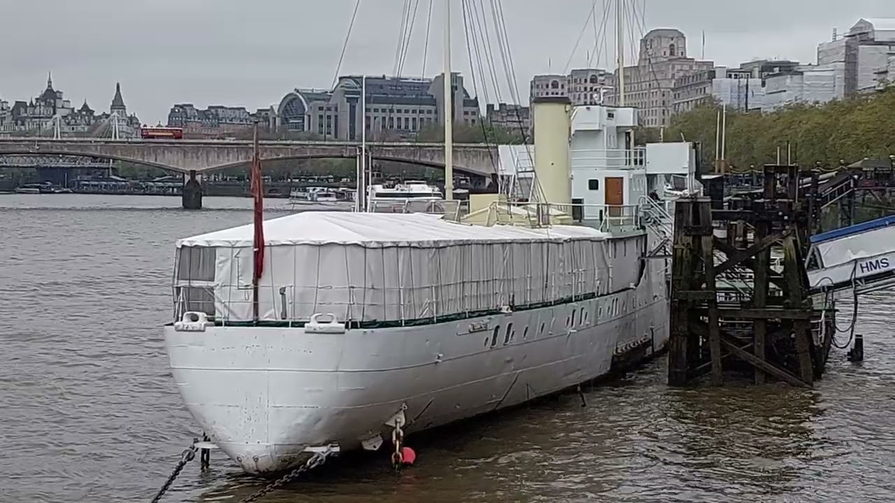 HMS Wellington U65 Grimsby Class Sloop London.