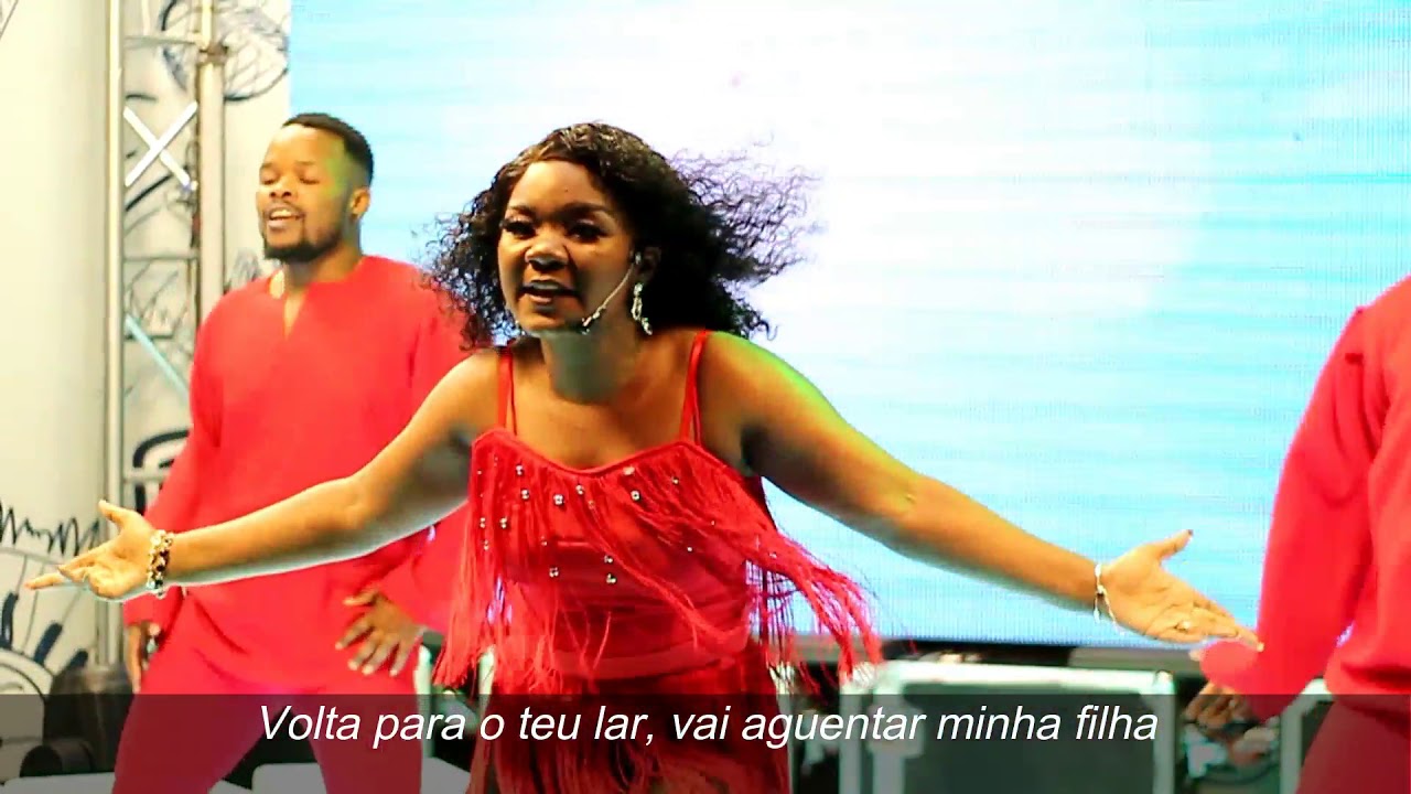 Marllen arrasa com Thlelela