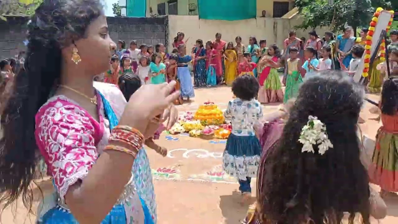 Bathukamma celebration 2025 in vivekananda little genius School 🏫🎒🌺🌹