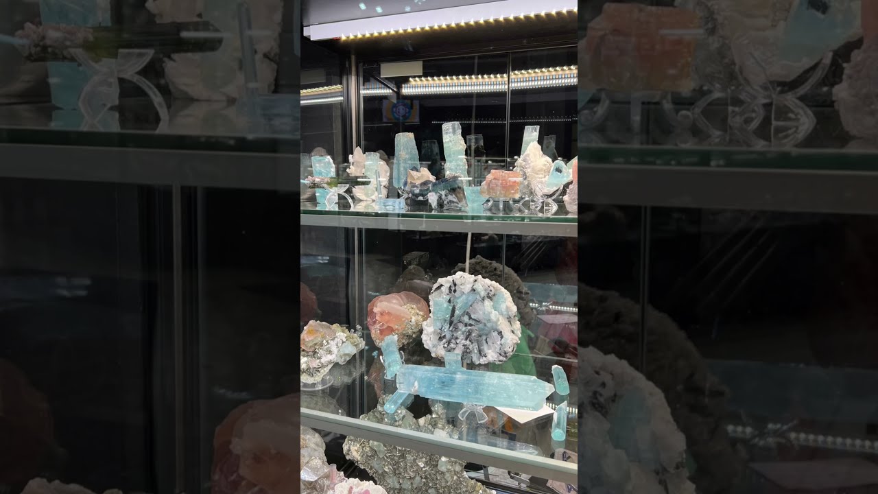 Mineral Show Bologna 2025 #happyminerals