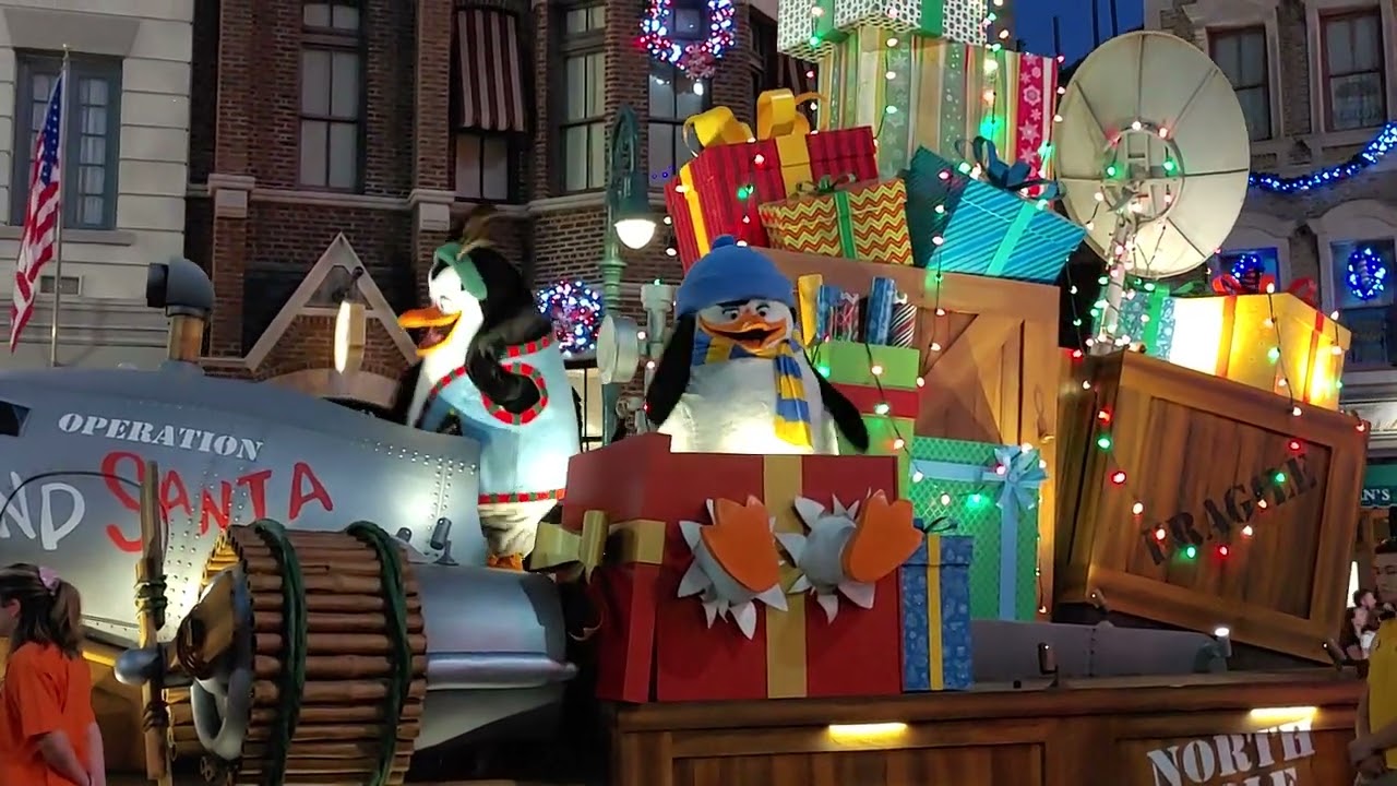 Universal Studios Macy's Christmas Parade, December 2022