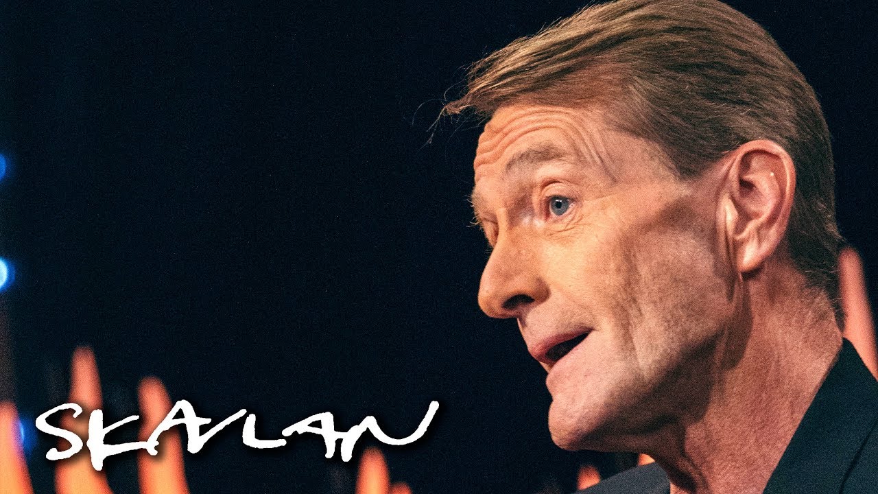 Best-selling thriller writer Lee Child explains why he had to headbutt man | SVT/NRK/Skavlan