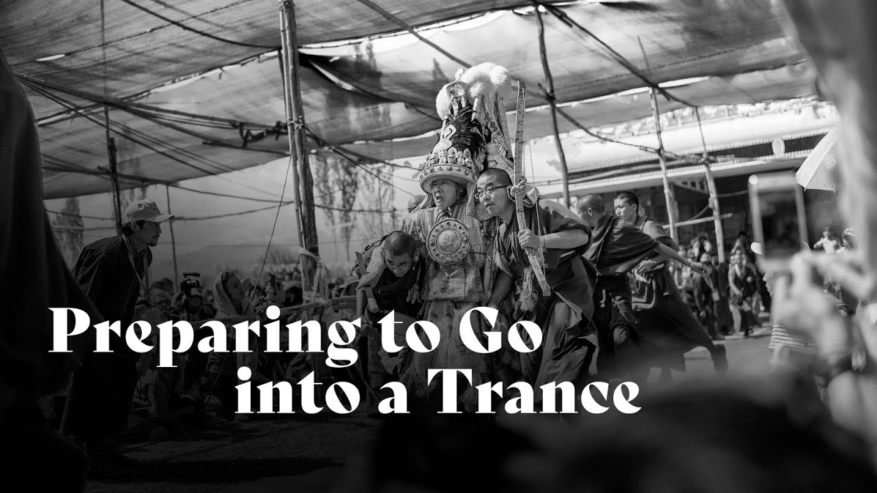 Preparing to Go into a Trance | Ven. Thupten Ngodup, the Nechung Medium [Turn on Captions]