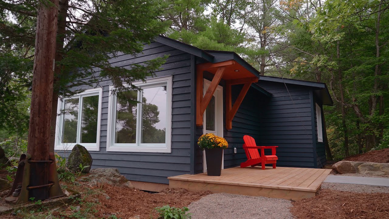 Walk-Through of Luxury Muskoka Cottage - CedarCoast Timber Homes - Muskoka Videographer