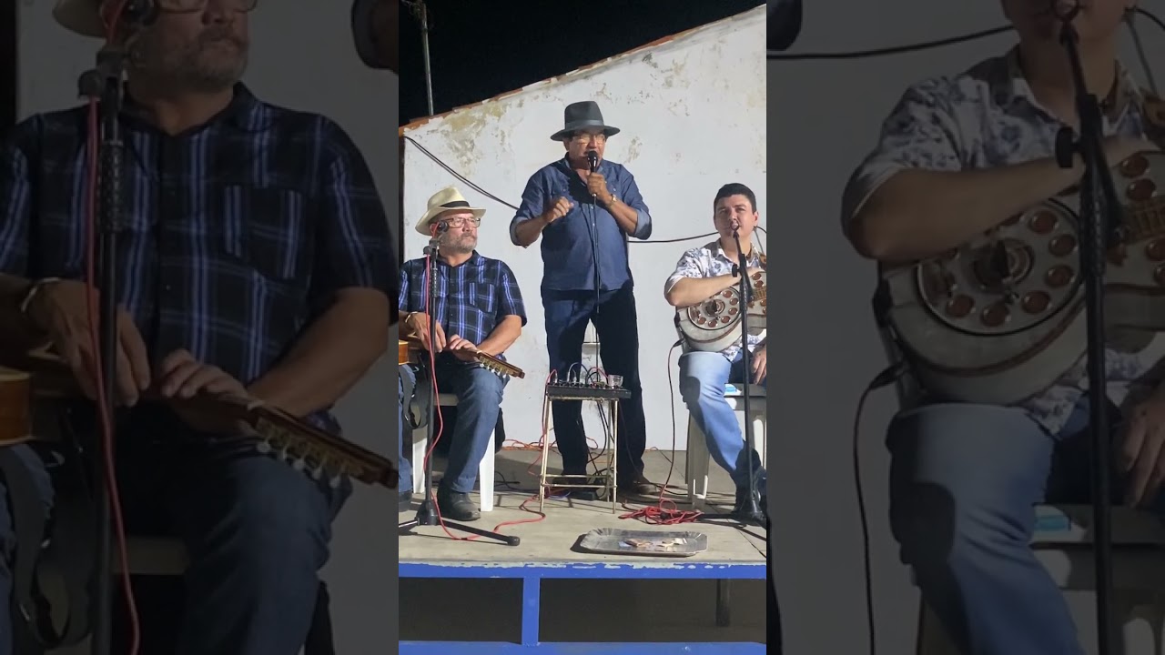 Promovente e poeta Mundoquinha, de Lavras da Mangabeira-CE, fazendo uma participação na cantoria