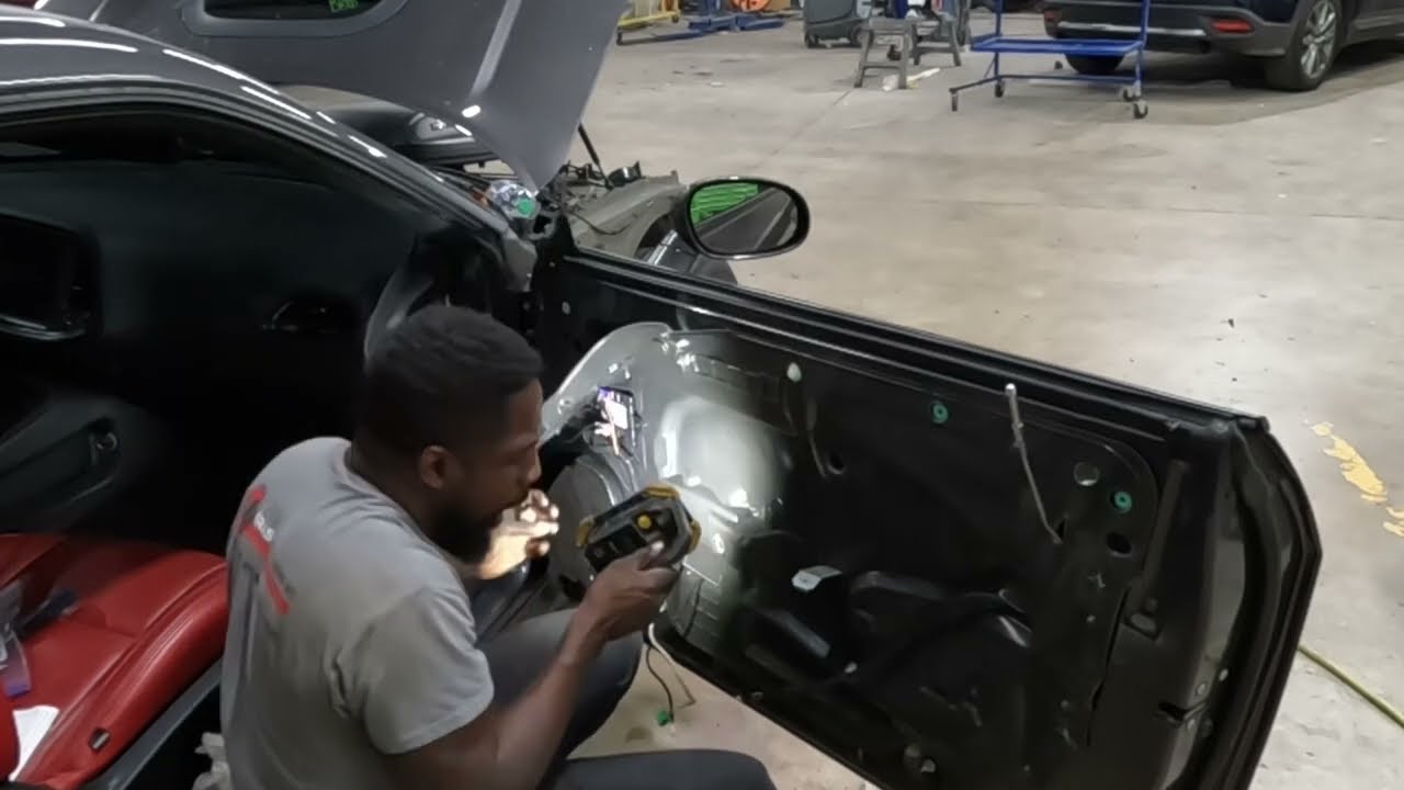2019 dodger challenger door trim panel-mirror & handle removal