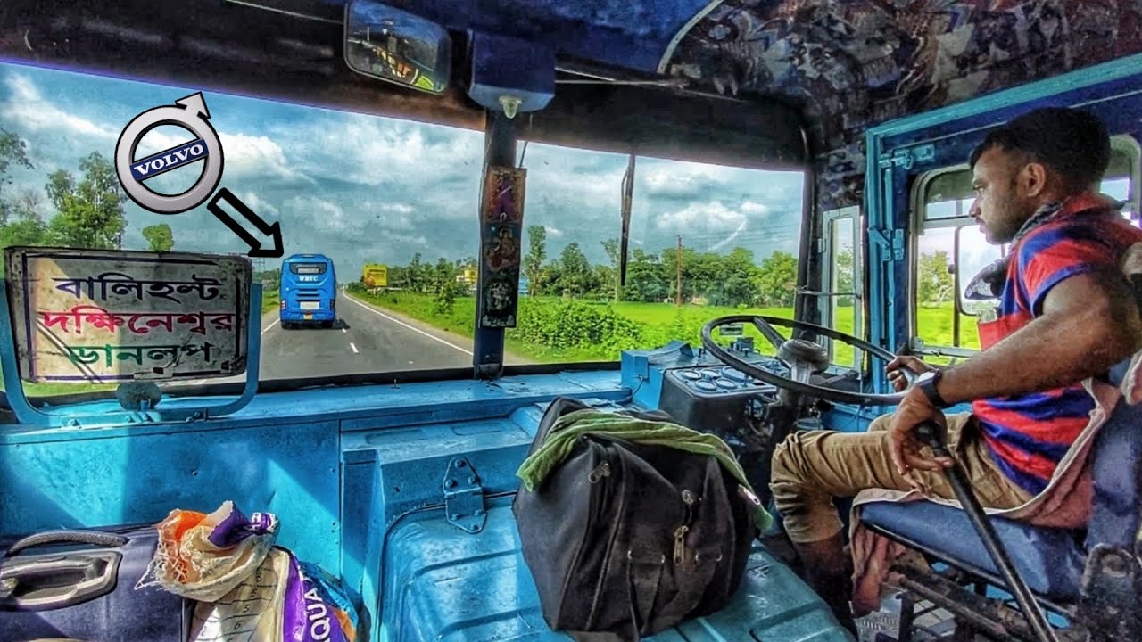 When Aggressive VOLVO Bus gives up in front of ASHOK LEYLAND | Volvo vs Leyland