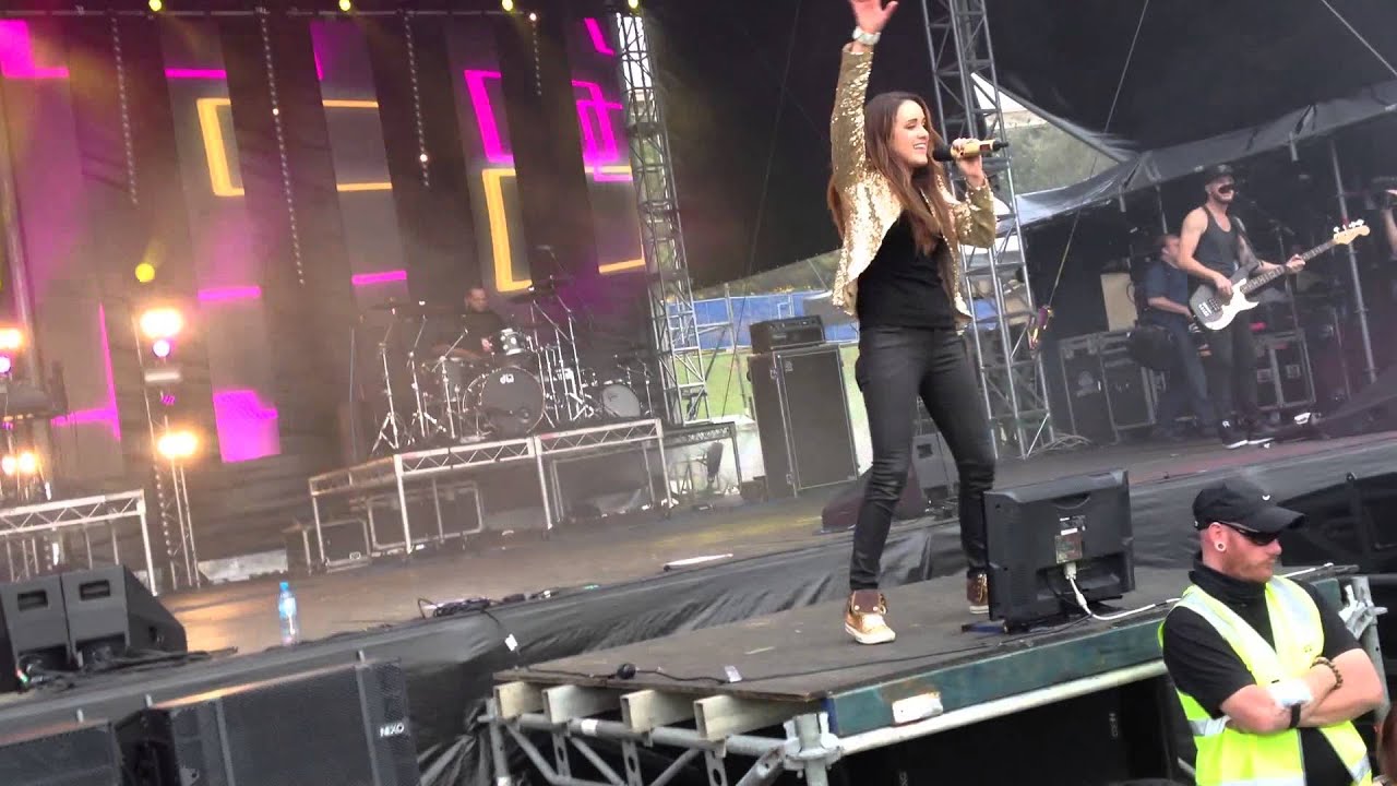 Ready or not by Britt Nicole at Cityfest Newcastle 2012